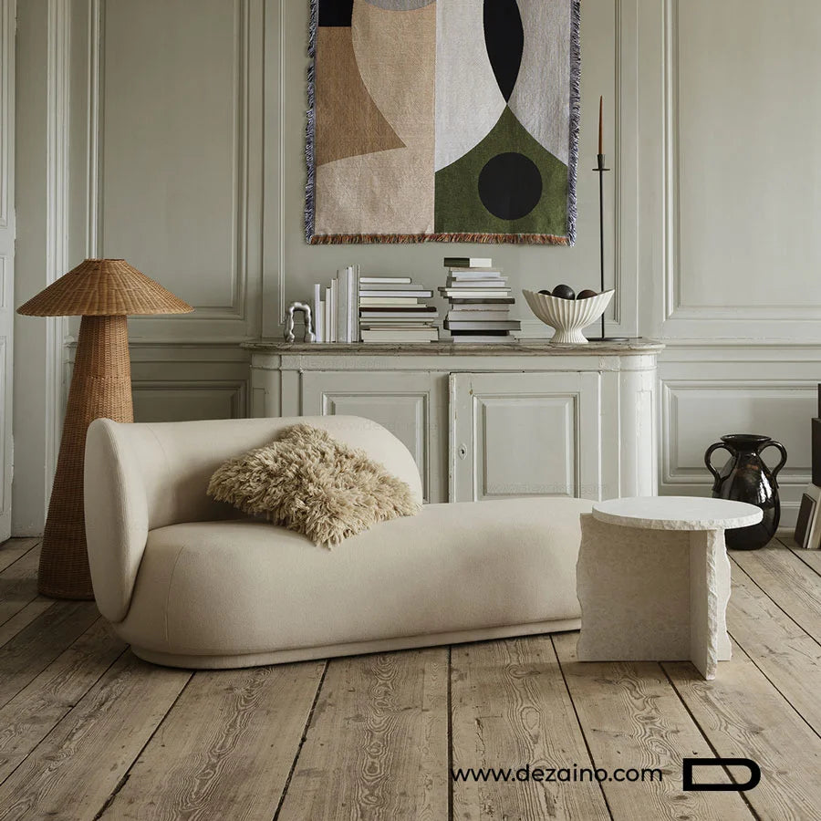 Canapé organique Moris aux lignes courbes et design moderne au Maroc.