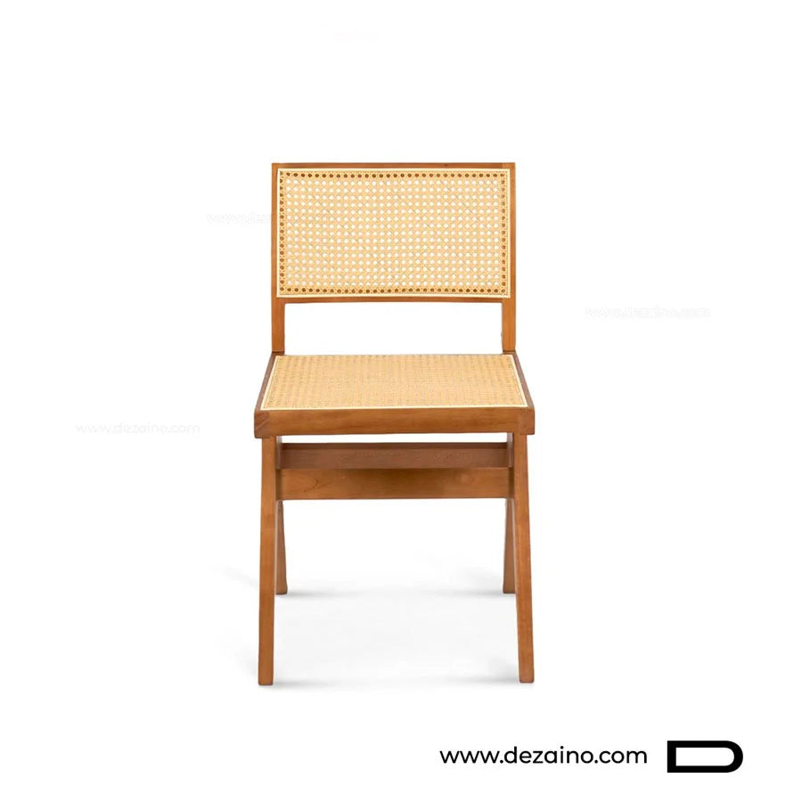 Chaise Otino associant design rétro chic et lignes épurées sans accoudoirs.